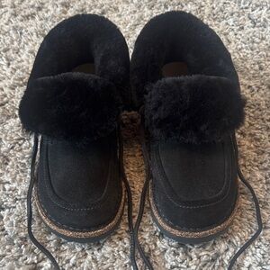 Birkenstock Bakki Chukka Black Fur-Lined Ankle Boots